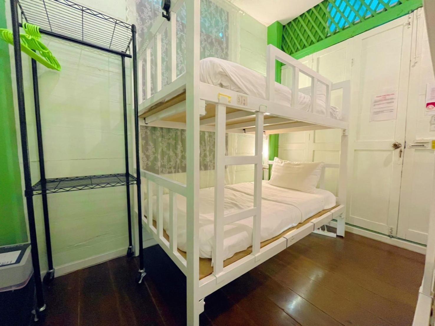 Green Teak House Бангкок Екстер'єр фото