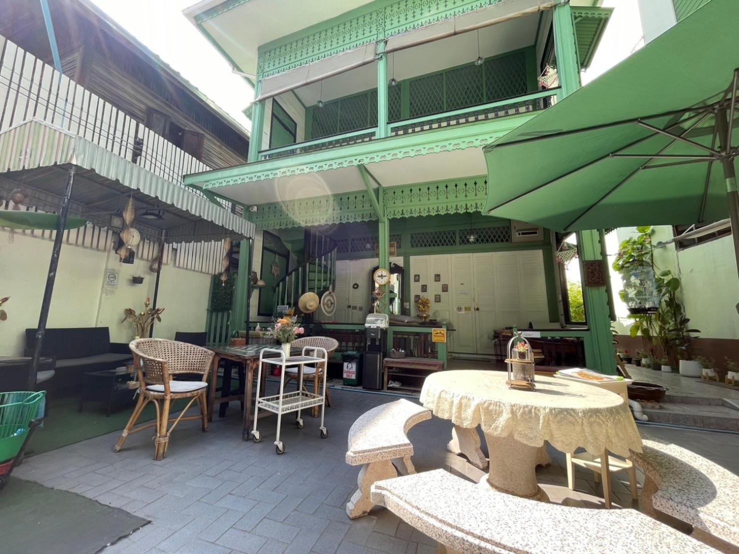 Green Teak House Бангкок Екстер'єр фото